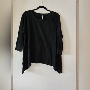 LuLaRoe Kate (Part Of The Cozy Collection Black Long Sleeve Ribbed Top